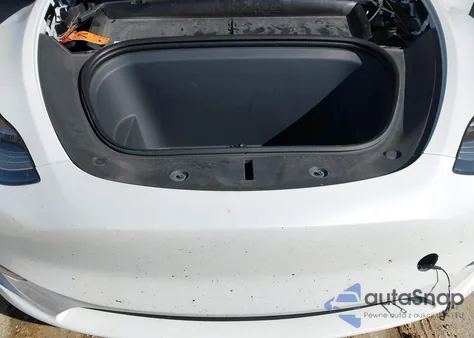 2022 Tesla Model Y Long Range Dual Motor All-Wheel Drive из США, поврежденный, VIN 7SAYGDEE8NA021164